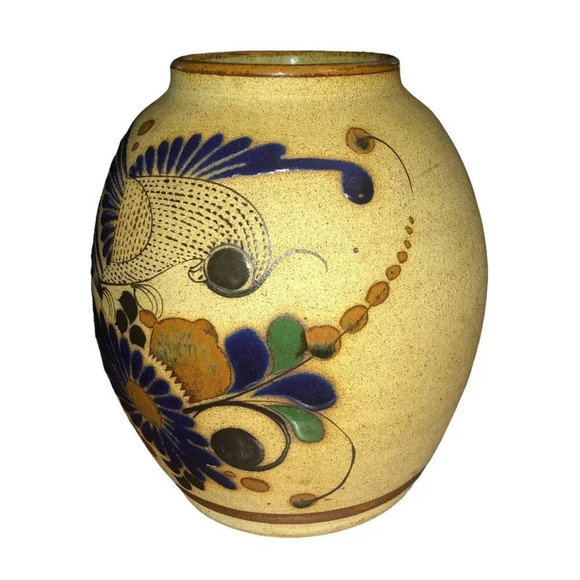 Vintage TONALA 8" Mexico Folk Art Sandstone Pottery Floral Bird Flowers Vase - Picture 2 of 8